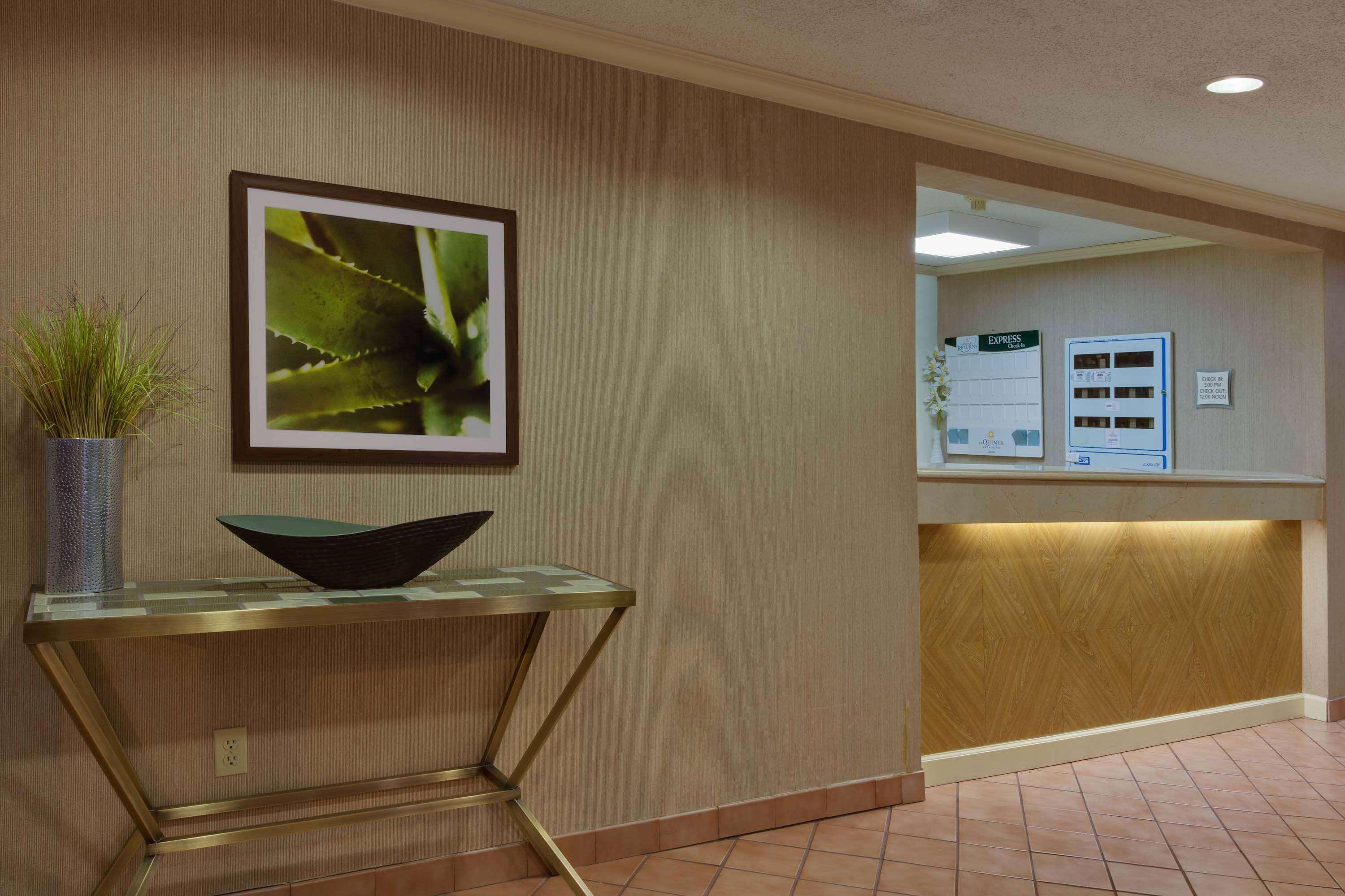 La Quinta By Wyndham Lakeland East Exterior photo